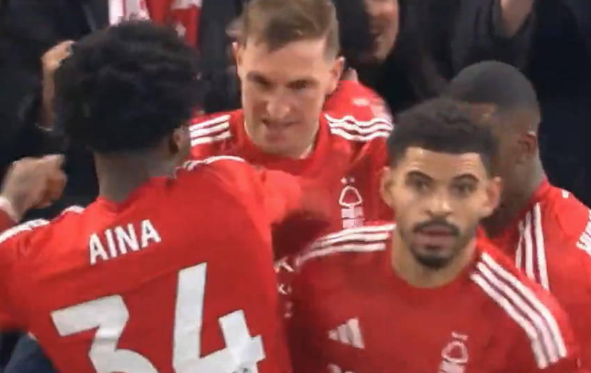 包含英超争霸赛场,一场场对决惊心动魄的词条 包含英超争霸赛场,一场场对决惊心动魄的词条