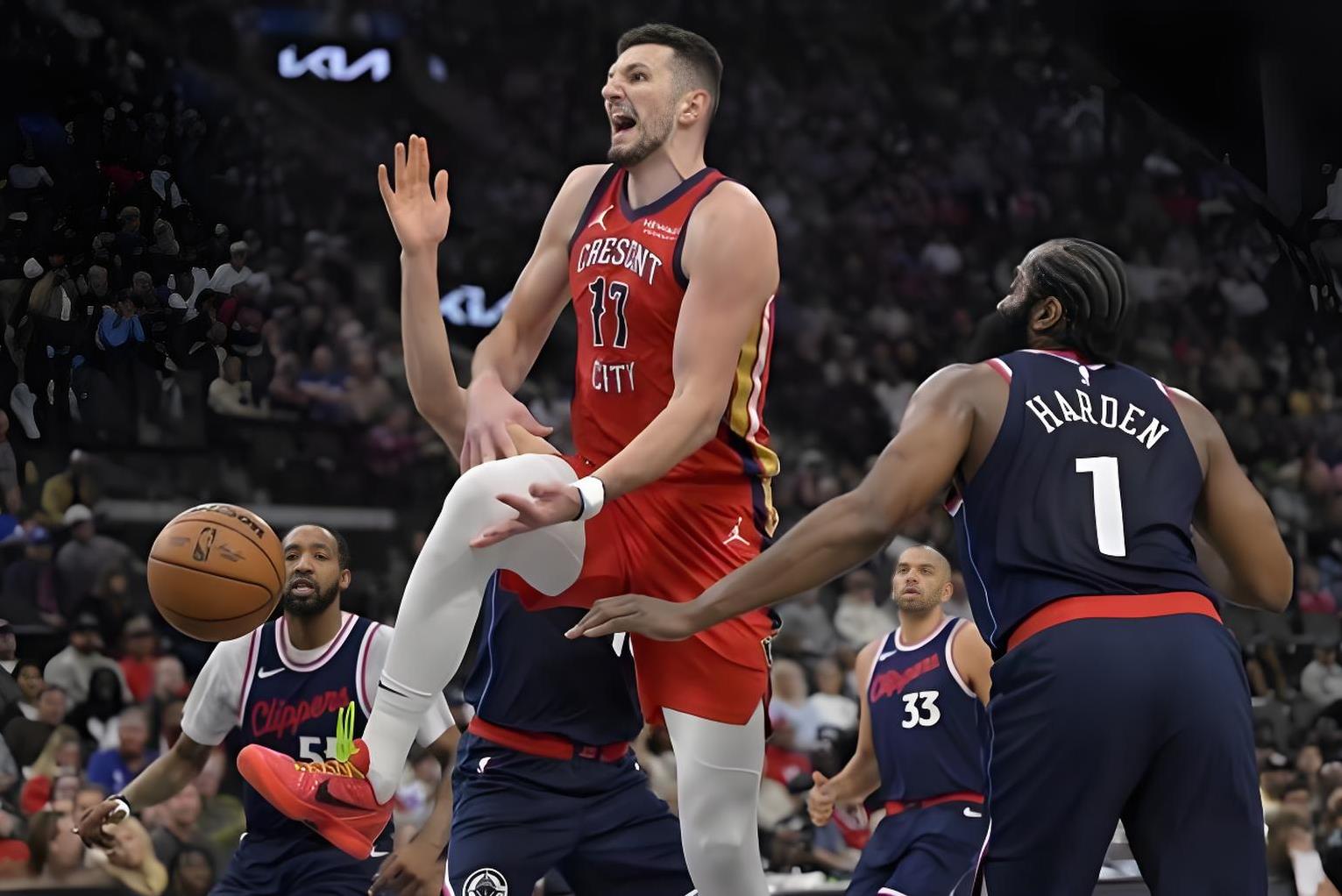 关于快船险胜鹈鹕，西蒙斯一己之力扛起全队的信息