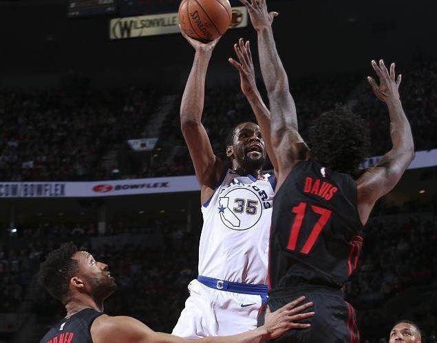 上海队轻取吉林队,杜兰特点燃赛场的简单介绍 上海队轻取吉林队,杜兰特点燃赛场的简单介绍