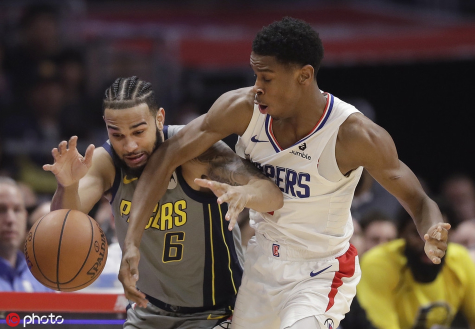 开云体育官方网站-步行者碾压快船，福克斯统治全场