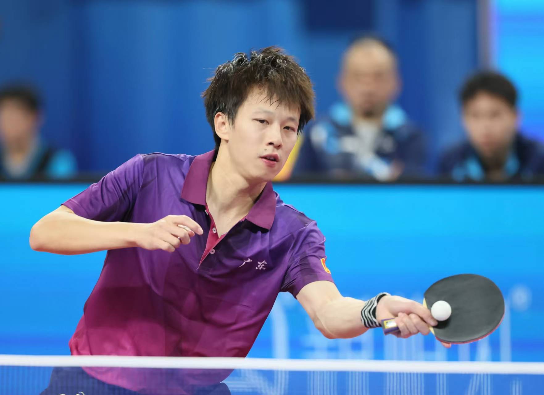 波兰队险胜中国队，林高远刷新纪录